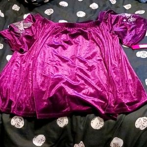 Xhilaration medium purple blouse